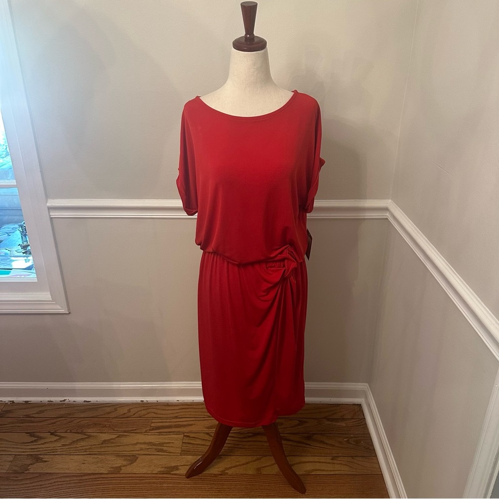 NWT $99 Ellen tracy red sleeveless dress- Size small